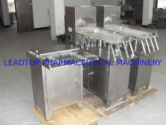 Хорошая цена Небольшая ручная емкость машины 3000 завалки капсулы в час с утрамбовывая инструментом онлайн